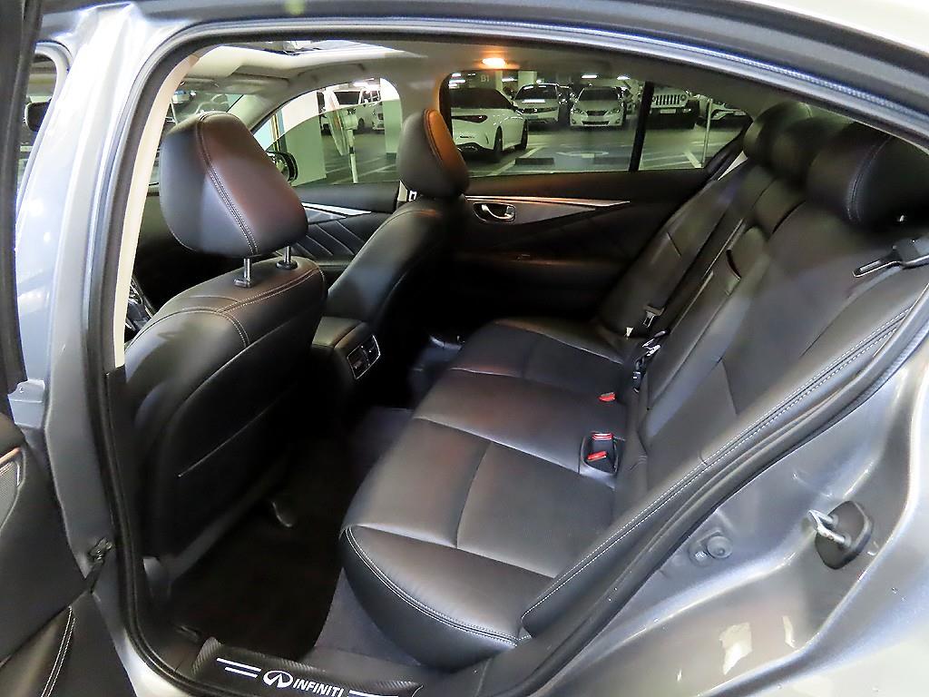 Infiniti Q - Vista 7