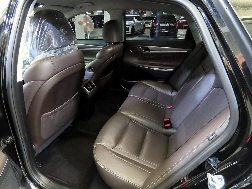 HYUNDAI Grandeur - Vista 7