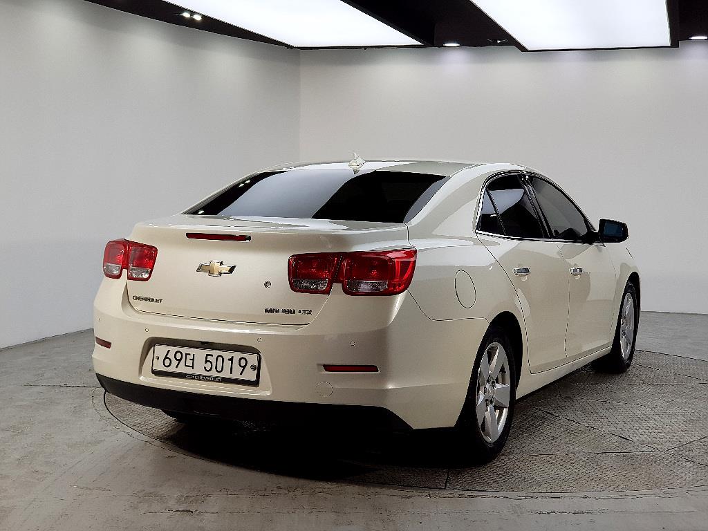 Chevrolet Malibu - Vista 4