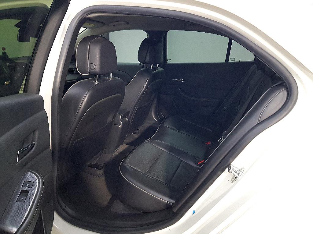 Chevrolet Malibu - Vista 9