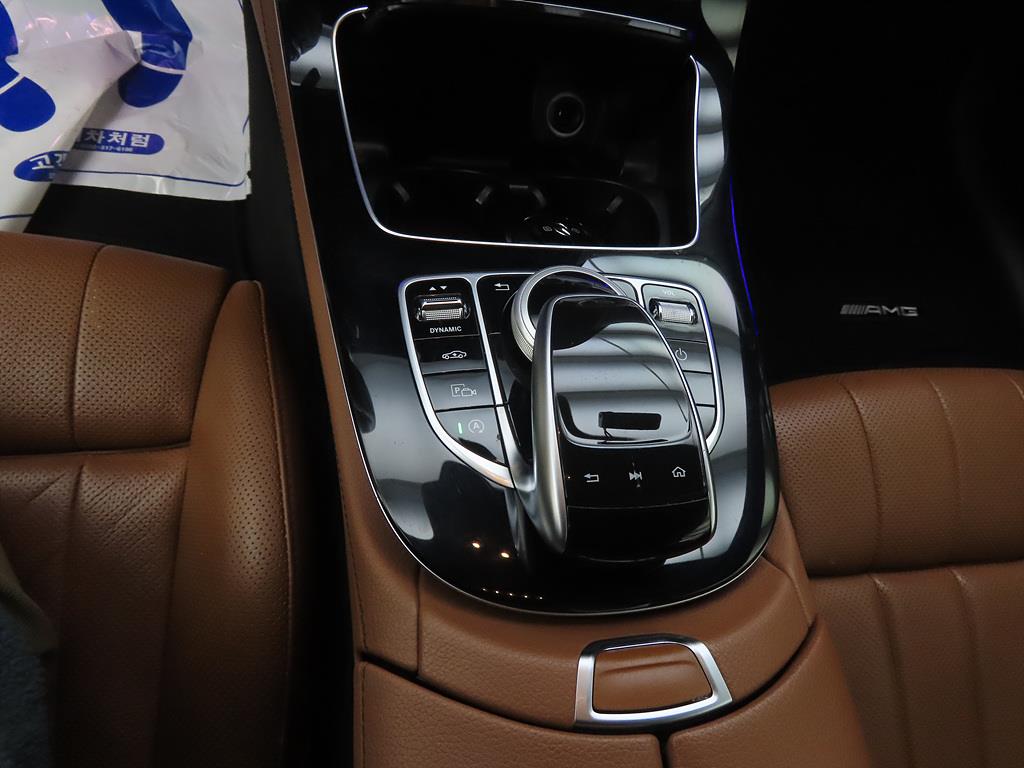 Mercedes Benz E class - Vista 10