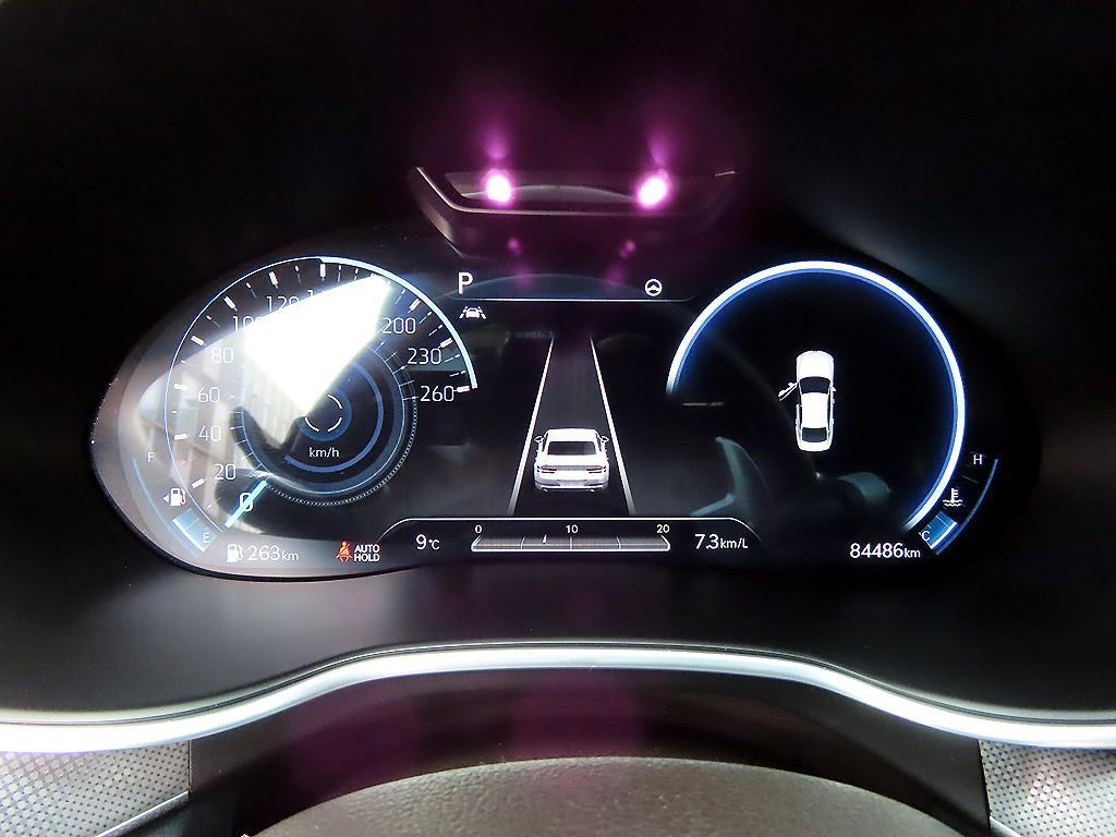 Genesis G80 - Vista 9