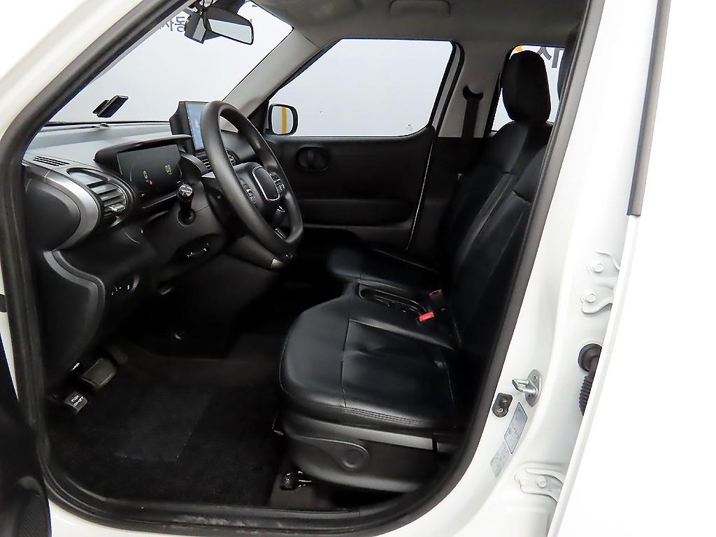 HYUNDAI Casper - Vista 5