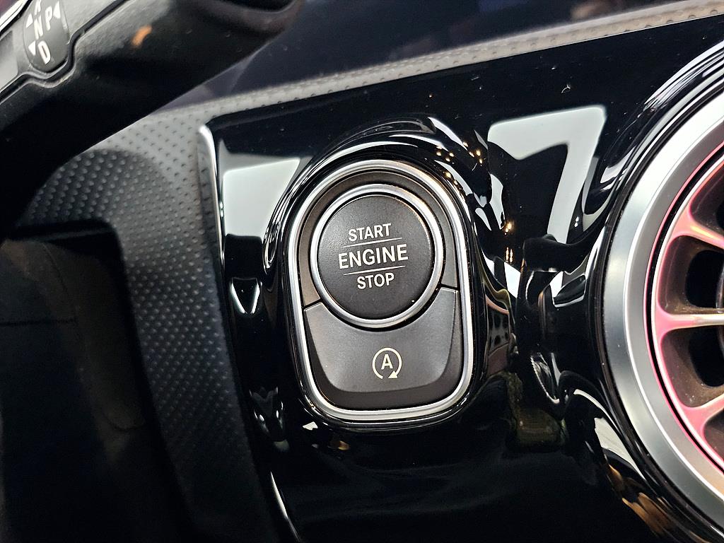 Mercedes Benz CLA Class 2020 Blanco - Importación desde Corea - HF Imports Iquique - Foto 13