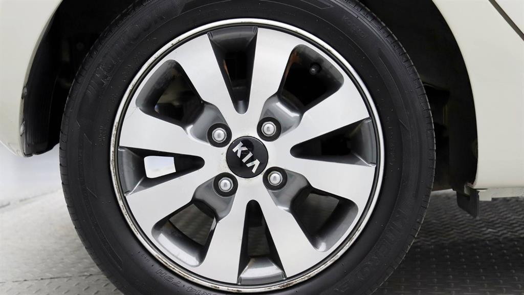 KIA Morning 2013 the color of pearl - Importación desde Corea - HF Imports Iquique - Foto 8