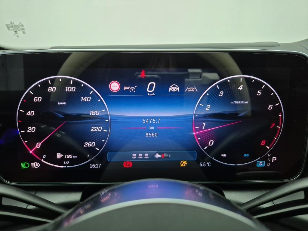 Mercedes Benz GLC Class - Vista 7