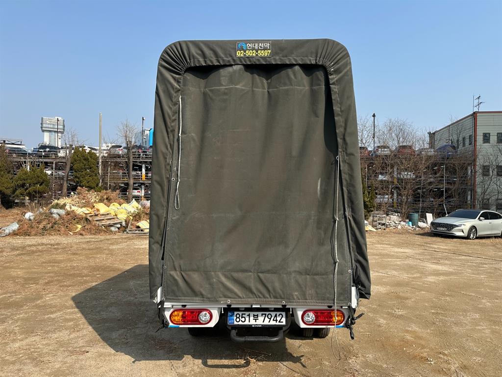 Small Truck Cargo (small) - Vista 5