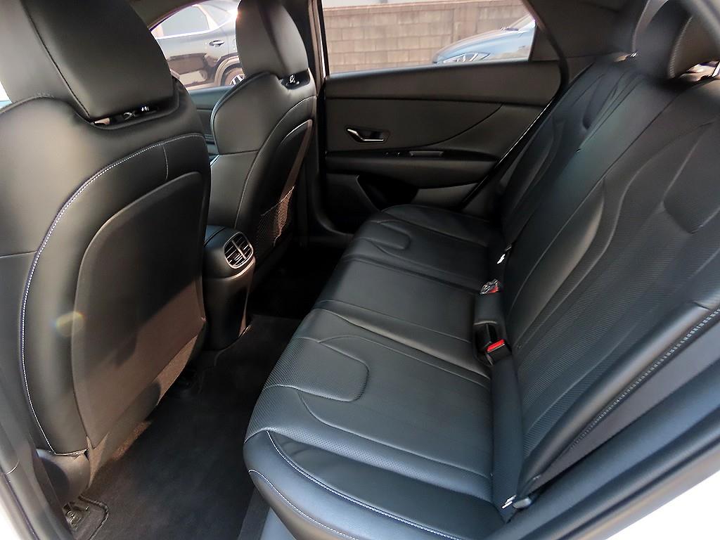 HYUNDAI Avante - Vista 6