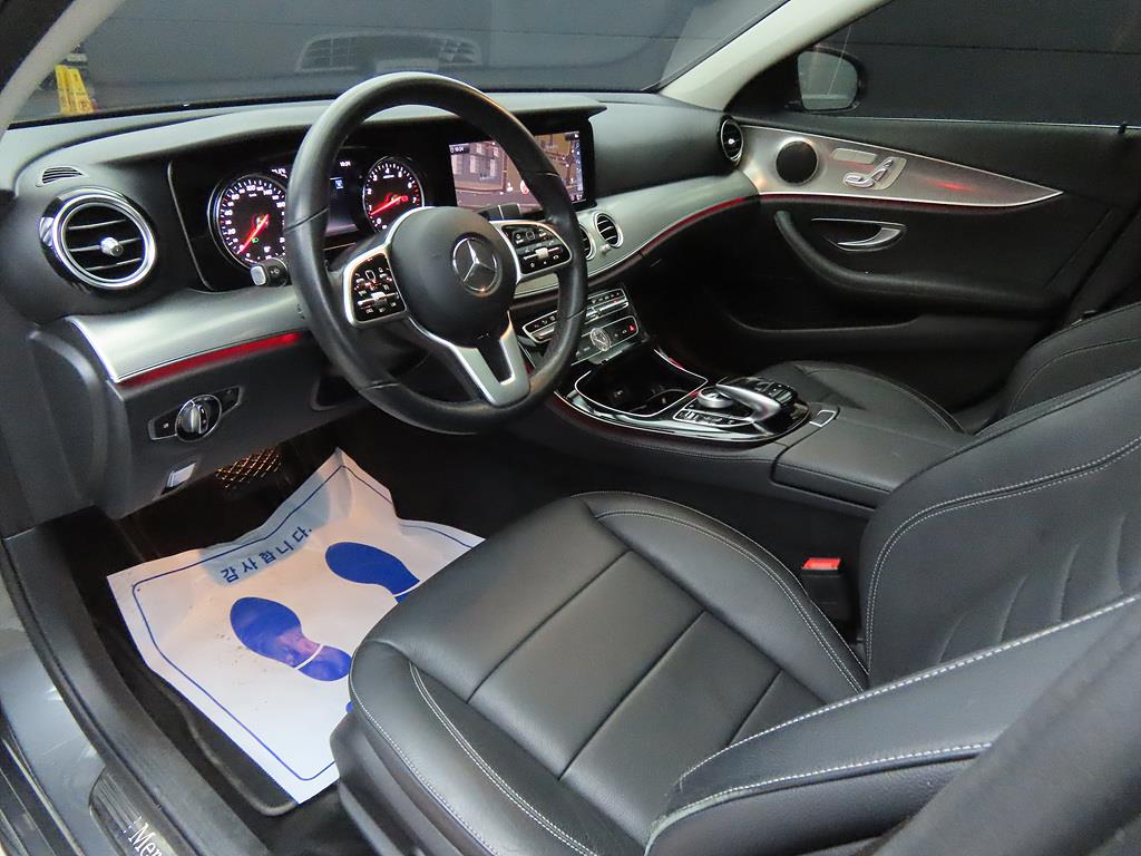 Mercedes Benz E class - Vista 6