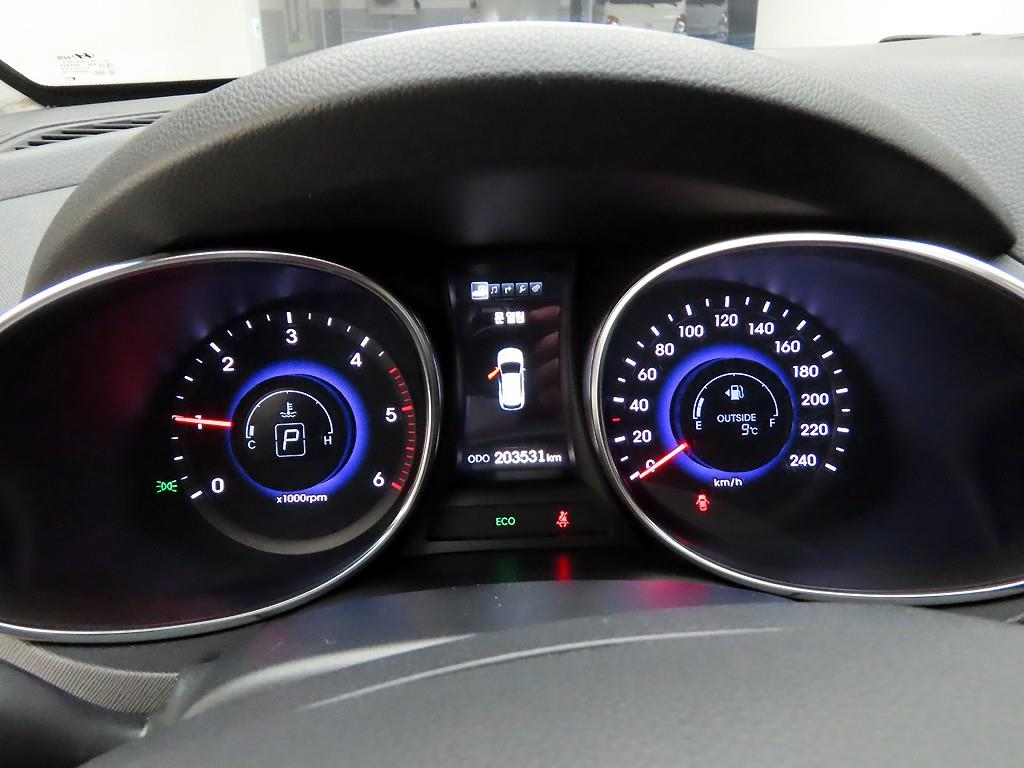 HYUNDAI Santa Fe - Vista 5