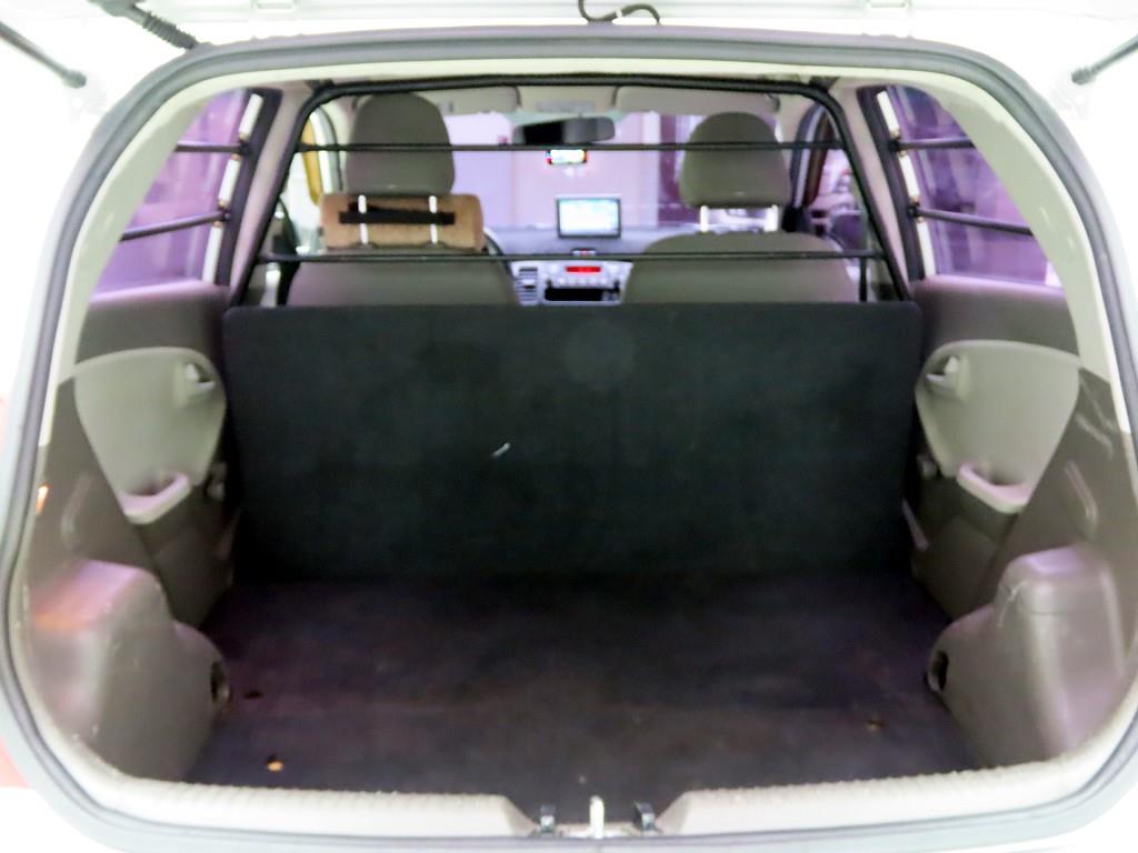 KIA Morning - Vista 5