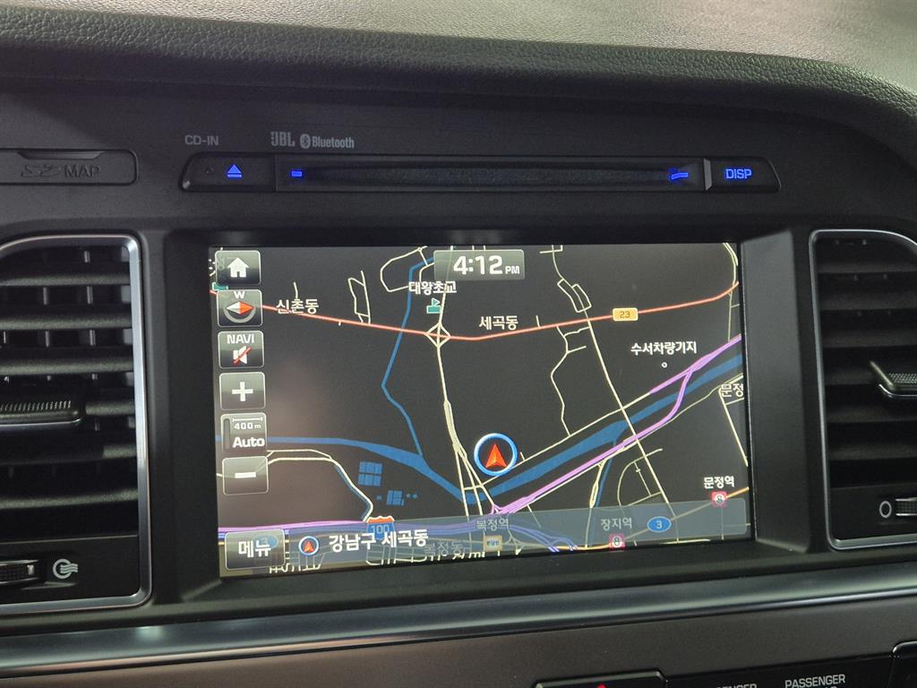 HYUNDAI Sonata - Vista 6