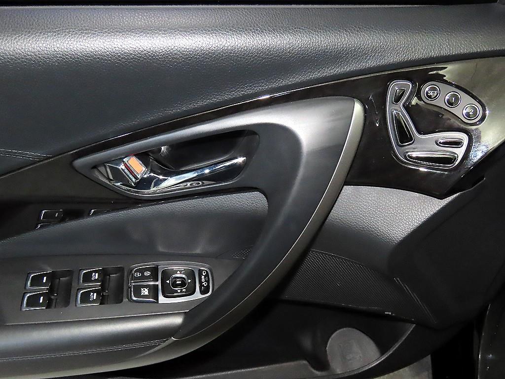 HYUNDAI Grandeur 2016 Negro - Importación desde Corea - HF Imports Iquique - Foto 13