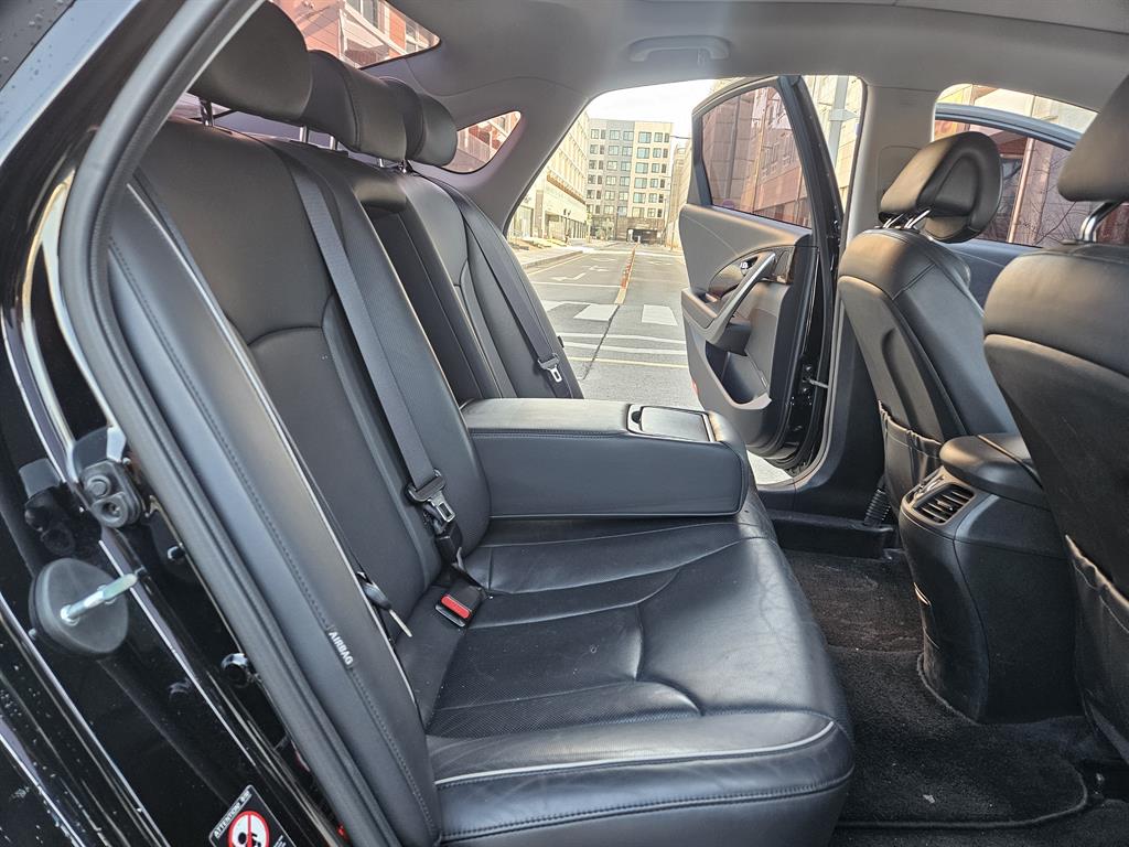 HYUNDAI Aslan - Vista 10