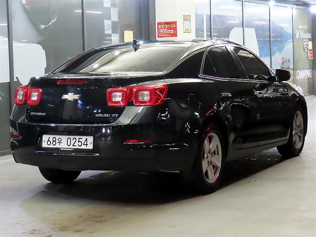 Chevrolet Malibu - Vista 4