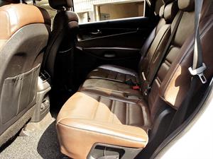 KIA Sorento - Vista 8