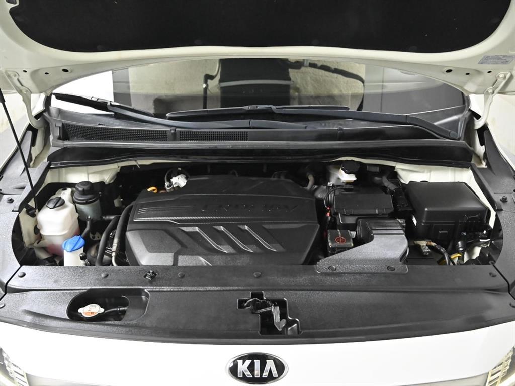 KIA Carnival - Vista 6