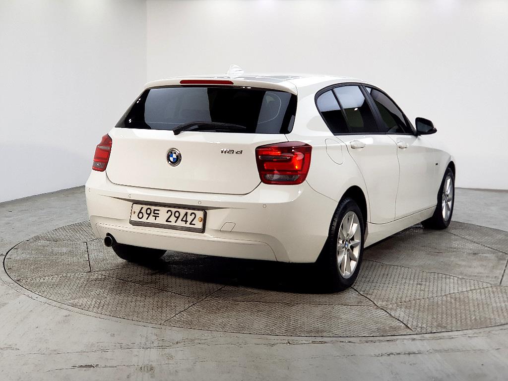BMW 1 series - Vista 4