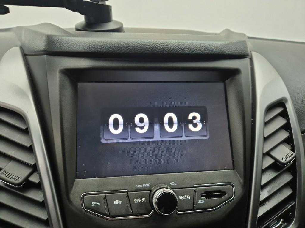 Ssangyong Korando 2015 Blanco - Importación desde Corea - HF Imports Iquique - Foto 13