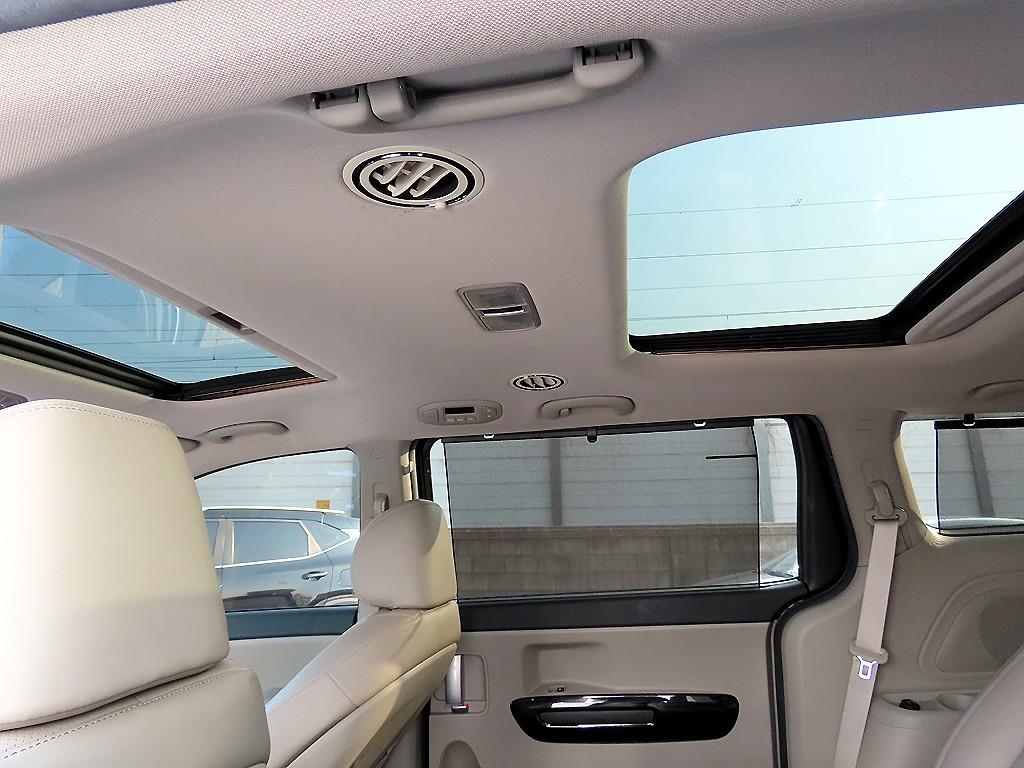 KIA Carnival 2019 Negro - Importación desde Corea - HF Imports Iquique - Foto 16