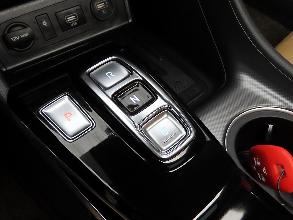 HYUNDAI Sonata - Vista 10