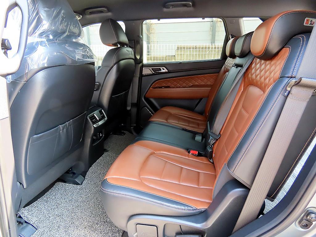 Ssangyong Rexton - Vista 6