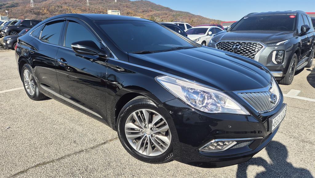 HYUNDAI Grandeur - Vista 3