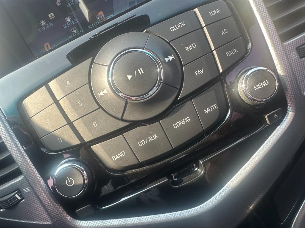 Chevrolet Cruise 2012 Negro - Importación desde Corea - HF Imports Iquique - Foto 17