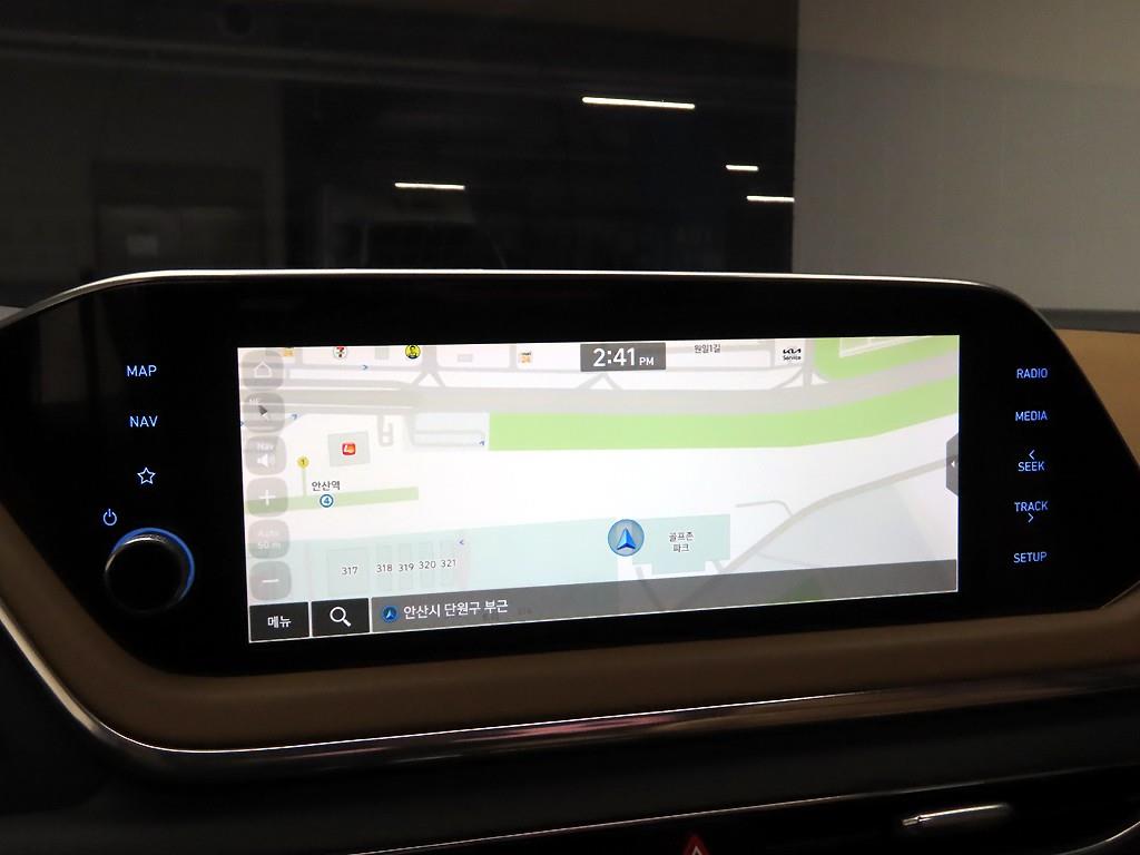 HYUNDAI Sonata - Vista 8