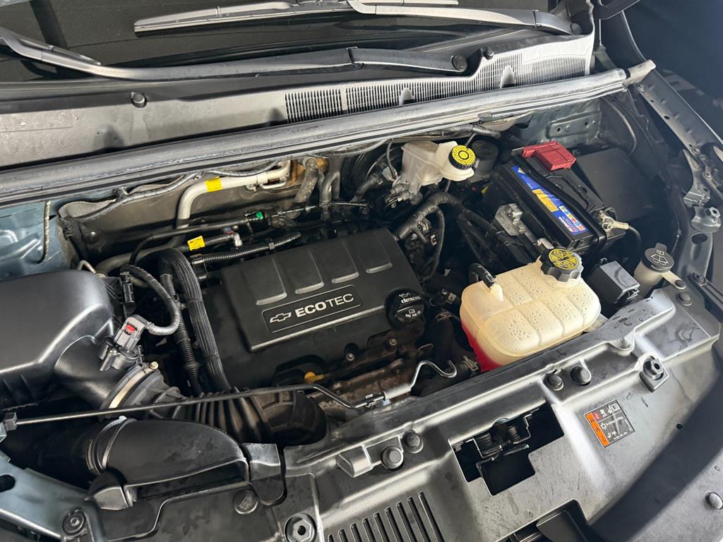 Chevrolet Trax 2021 Gris - Importación desde Corea - HF Imports Iquique - Foto 20