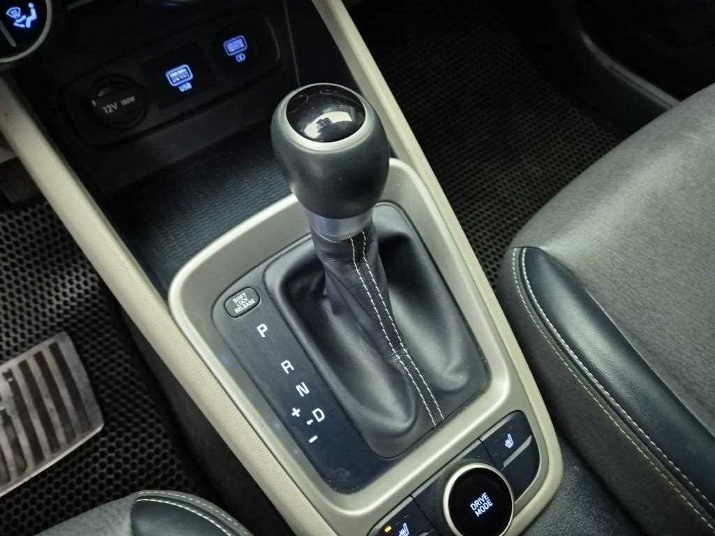 HYUNDAI Venue - Vista 8