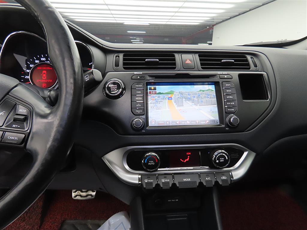 KIA Pride - Vista 10