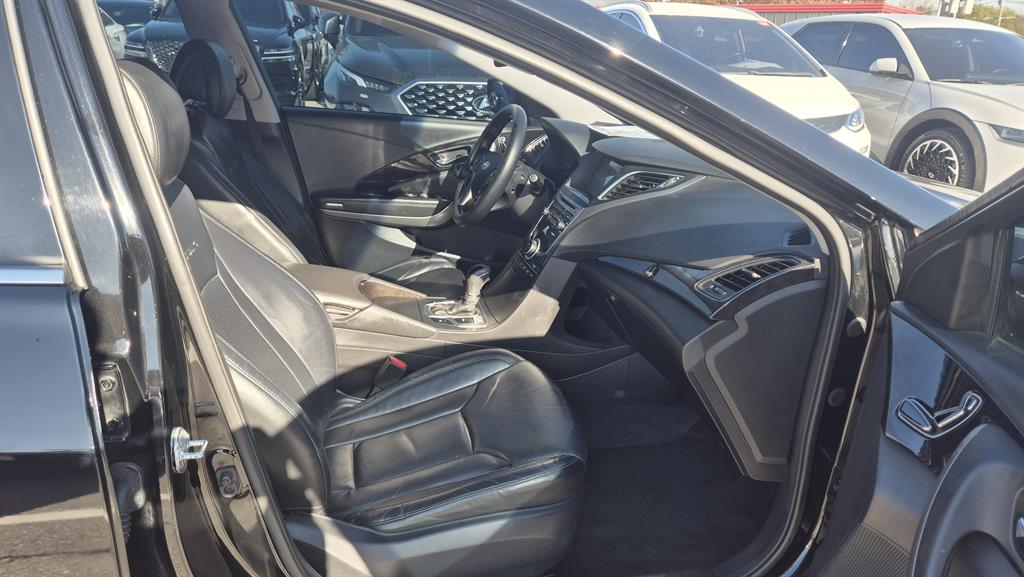 HYUNDAI Grandeur 2015 Negro - Importación desde Corea - HF Imports Iquique - Foto 16