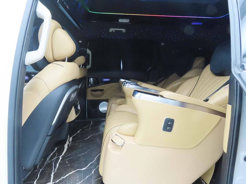 KIA Carnival - Vista 7