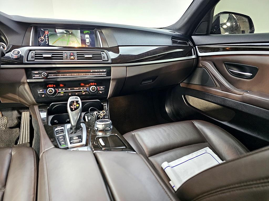 BMW 5 Series - Vista 10