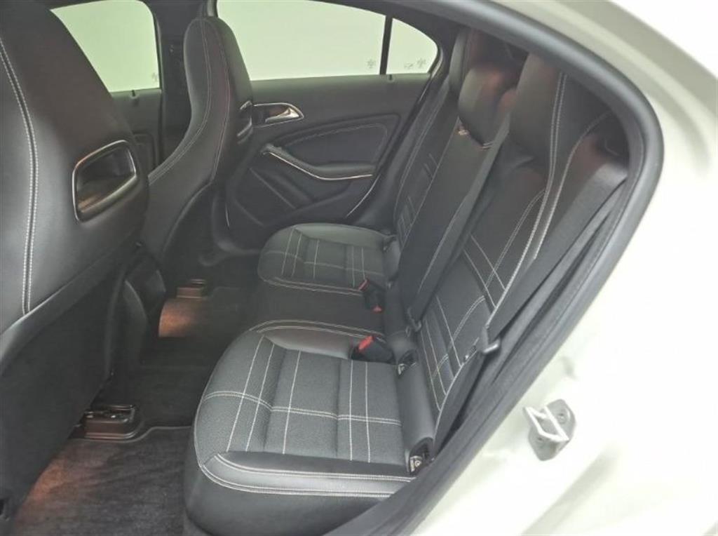 Mercedes Benz A Class - Vista 12