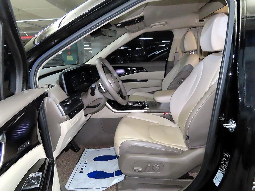 KIA Carnival - Vista 6