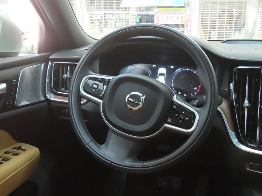 Volvo S60 2022 - Importación desde Corea - HF Imports Iquique - Foto 18