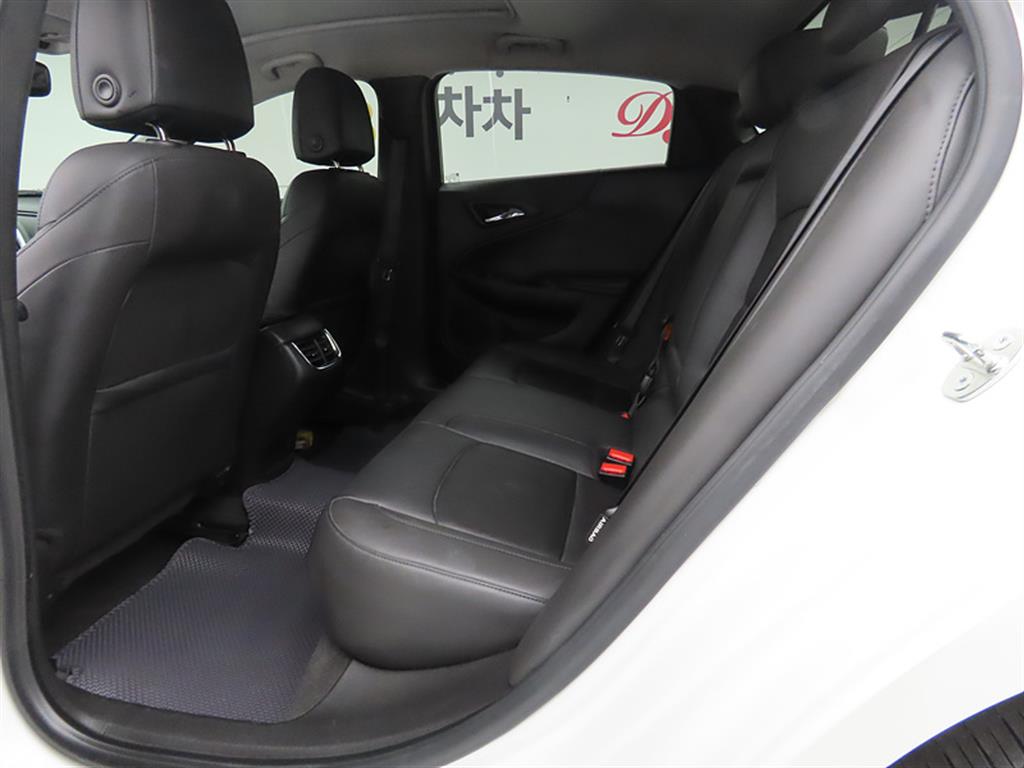 Chevrolet Malibu - Vista 6