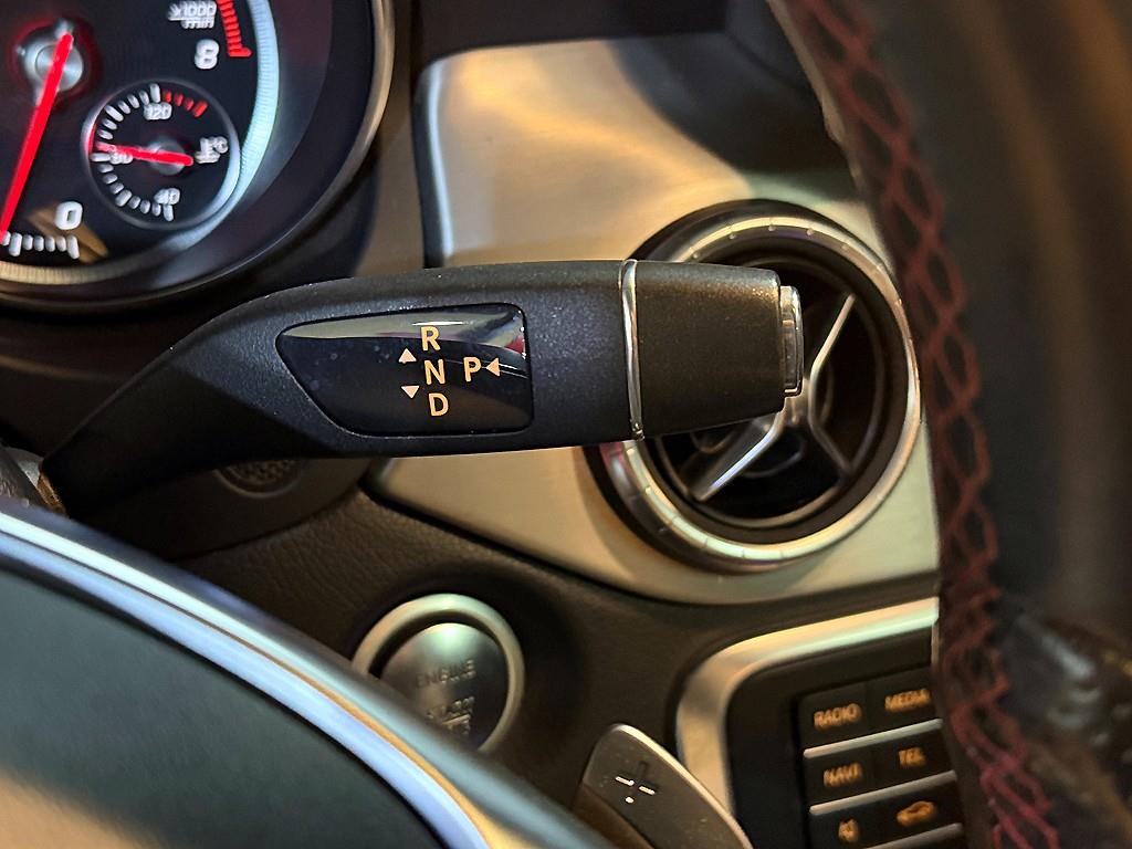 Mercedes Benz CLA Class - Vista 12