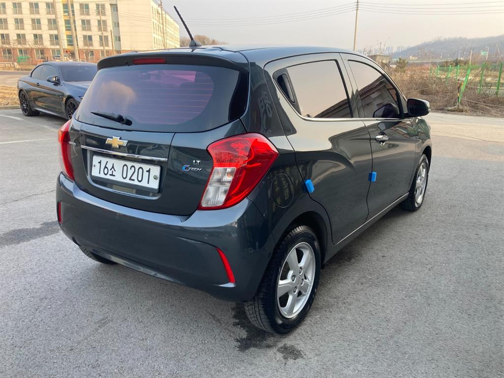 Chevrolet Spark - Vista 5