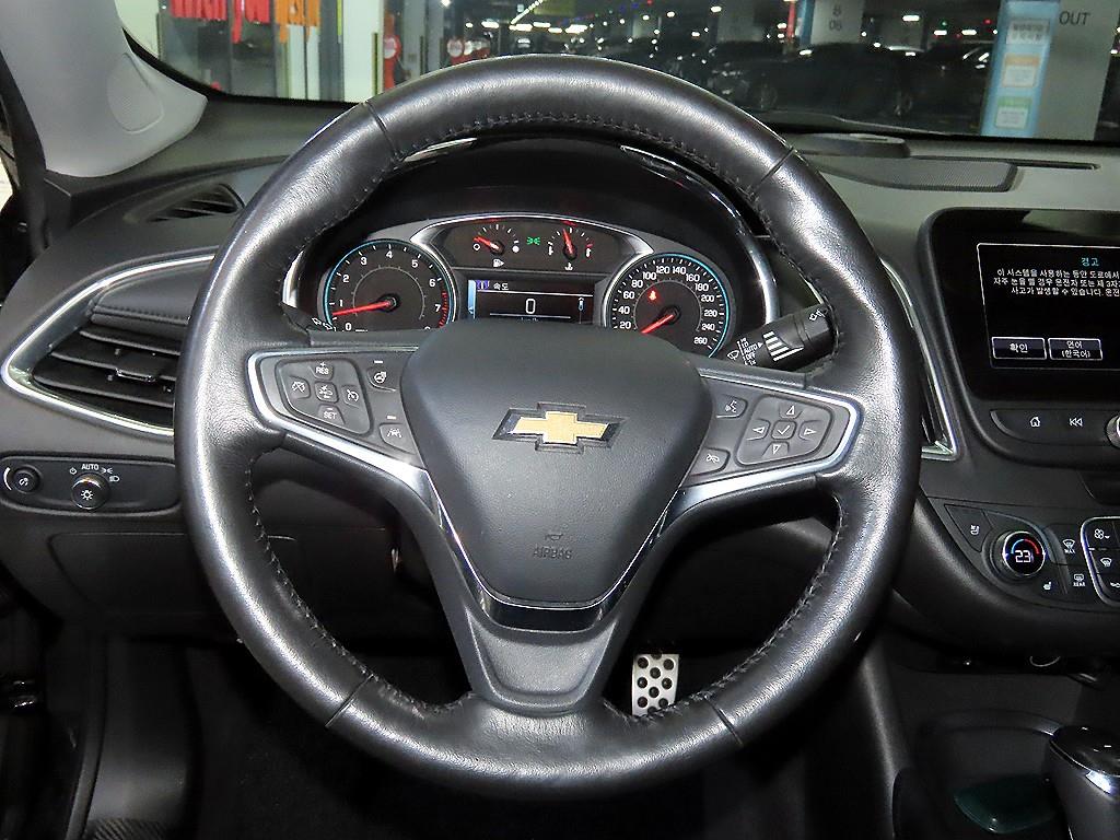 Chevrolet Malibu - Vista 8