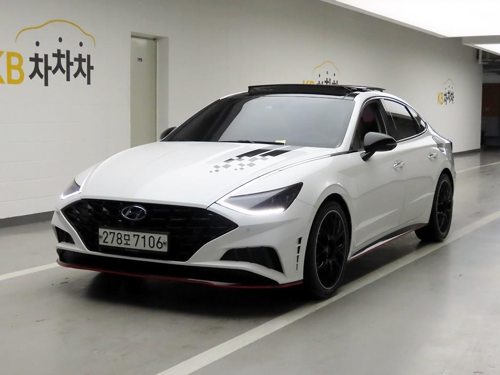 HYUNDAI Sonata - Vista 2