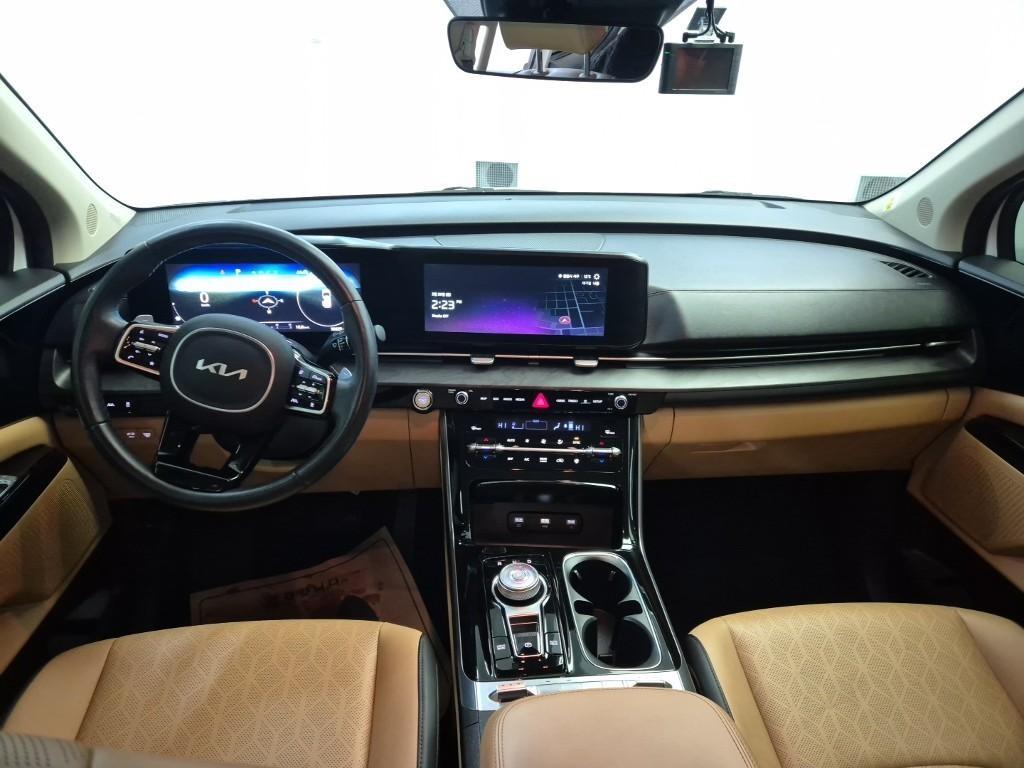KIA Carnival - Vista 7