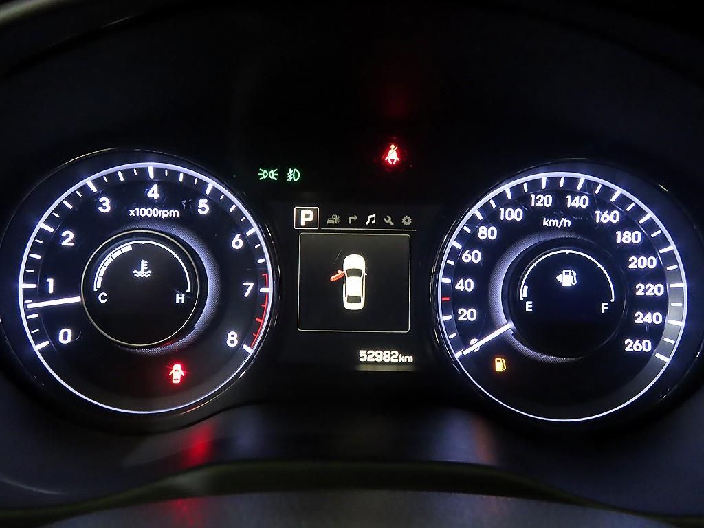 HYUNDAI Aslan - Vista 9