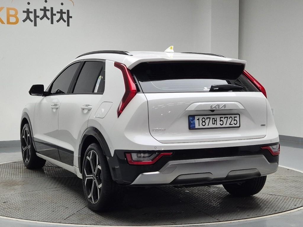 KIA Niro 2025 Blanco - Importación desde Corea - HF Imports Iquique - Foto 1