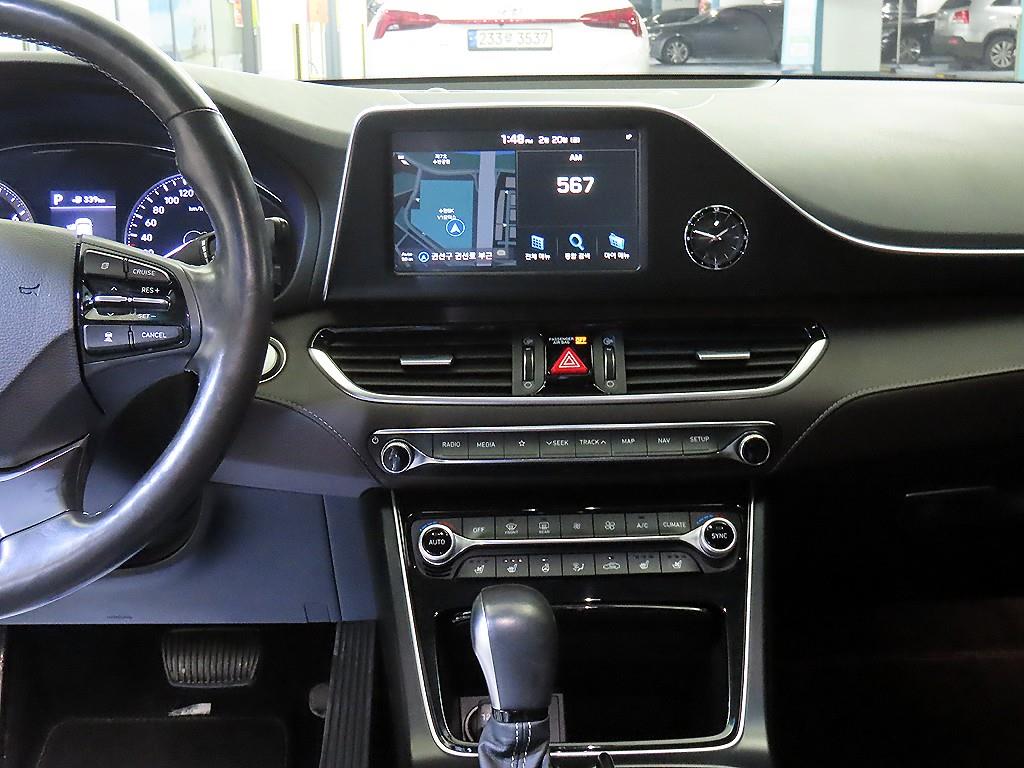 HYUNDAI Grandeur - Vista 11