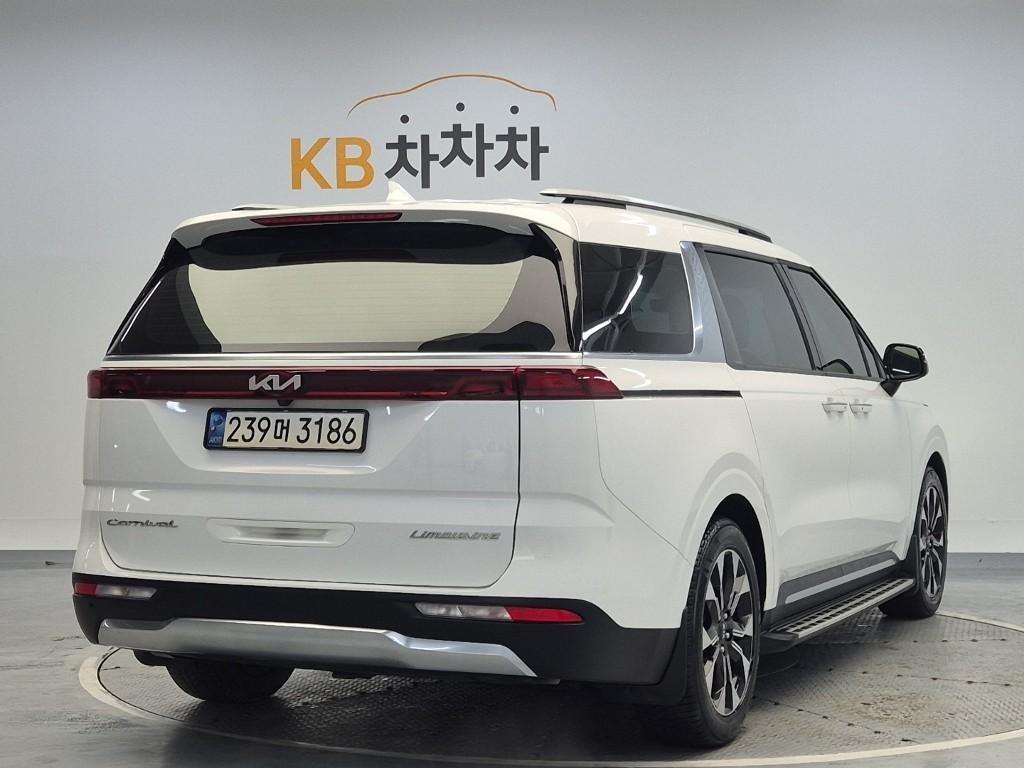 KIA Carnival - Vista 4