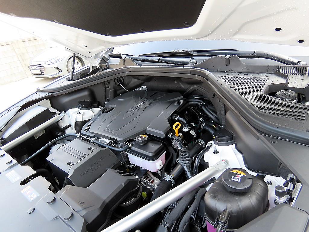 Genesis GV80 2026 Blanco - Importación desde Corea - HF Imports Iquique - Foto 19