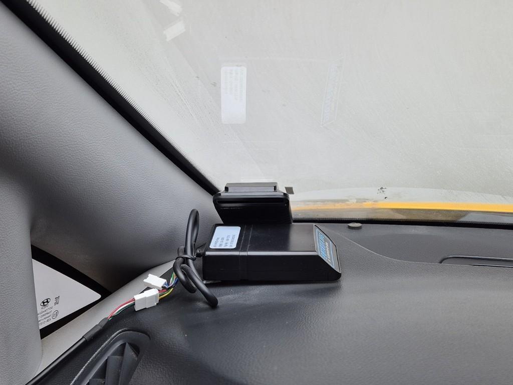 HYUNDAI Starex - Vista 12